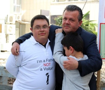 (Özel) Çocuklarını Haczeden Babalardan 'Mağduriyet Birliği'