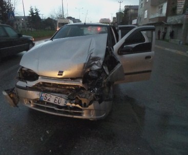 Samsun'da Trafik Kazası Açıklaması 5 Yaralı