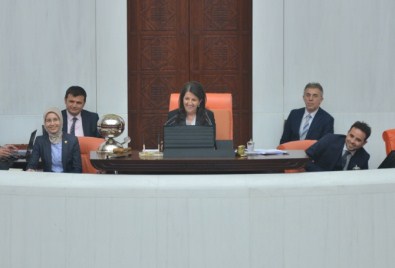 TBMM Genel Kurulu'na ara verildi