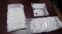 Vücuduna Sardığı 2 Kilo Metamfetamin İle Yakalandı
