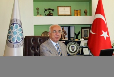 Başkan Hiçyılmaz'dan İstiklal Marşı'nın Kabulünün 95. Yıldönümü Mesajı