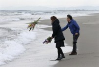RADYOAKTİF - Japonya, 2011 Yılında Meydana Gelen Deprem Ve Tsunamide Hayatını Kaybedenleri Andı