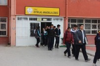 KILIK KIYAFET - Yozgat'ta 'Kız Öğrencilere Etek Fişlemesi' Haberine Yalanlama