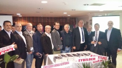 Avcı, İlk Kitabı İçin İmza Günü Düzenledi