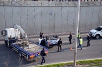 POLİS ARACI - Diyarbakır'da Zincirleme Trafik Kazası Açıklaması 3 Polis Yaralandı