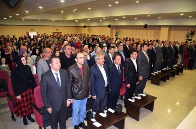 İstiklal Marşı'nın Kabulü Tosya'da Coşkuyla Kutlandı