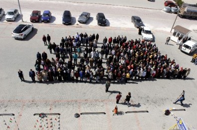 Konya'da Üniversiteli Kız Öğrencilerden Duyarlı Davranış