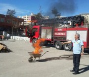 SALIH OMURTAK - Öğrencilere Deprem Ve Yangın Tatbikatı Yaptırıldı