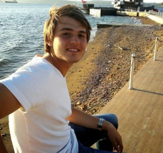 Selfie Çekerken Şelaleden Düşen Genç Hayatını Kaybetti