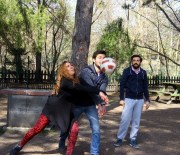 MANGAL KEYFİ - YGS Öncesi Piknikte Stres Attılar