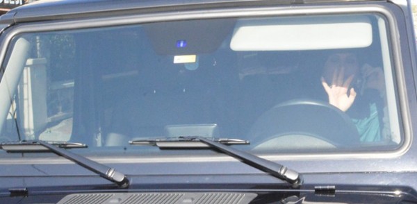 Sibel Can'dan iki kusurlu hareket