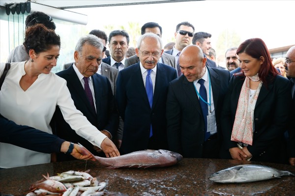 Kılıçdaroğlu'ndan Seferihisar turu