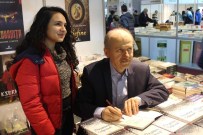 FATİH BELEDİYESİ - Belediye Başkan Yardımcısının 'Duyguların Gölgesinde' İsimli Şiir Kitabına Yoğun İlgi
