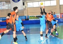 Nilüfer Belediyespor Hentbolda Ezdi Geçti