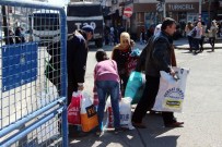 SÜLEYMAN NAZIF - Yasağın Kalktığı Mahalle Ve Sokaklardan Göç Devam Ediyor