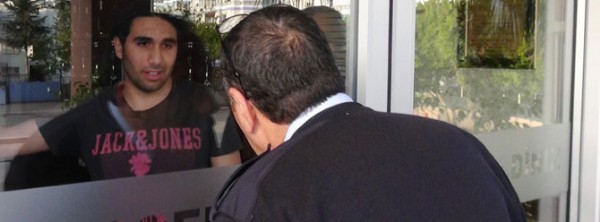 YGS'ye gireceği okulda kilitli kaldı