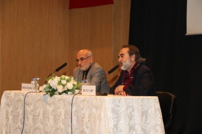 Büyükşehir Belediyesi İstiklal Marşı'nın Kabulünü Mehmet Akif Konferansı İle Andı