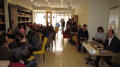 Davut Gazi Benli Okurlarıyla Buluştu