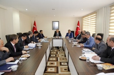 Gümüşhane İl Özel İdaresinde Değerlendirme Toplantısı