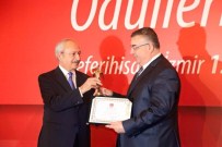 MEHMET SIYAM KESIMOĞLU - Kırklareli Belediyesi İzmir'den Ödülle Döndü