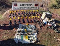 TABUR KOMUTANLIĞI - Şırnak'ta gömülü halde PKK'ya ait çok sayıda silah ve mühimmat bulundu