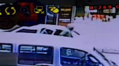 2 Dakikada 5 Kilo Altın Çaldılar