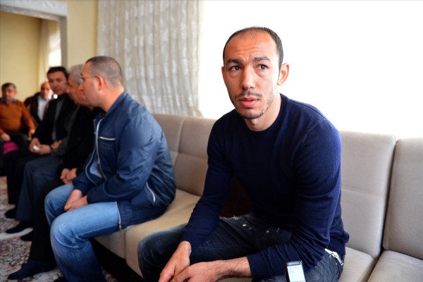 Umut Bulut baba evinde taziyeleri kabul etti