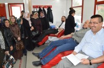 EMRAH ÖZDEMİR - AK Parti İl Teşkilatı Kan Bağışladı