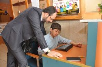 BAHÇECIK - Başkan Ayaz Mehmet Süha Uçar Okulunu Ziyaret Etti