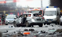 PASSAT - Berlin'de Bomba Yüklü Araç Patladı