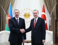 RESMİ TÖREN - Cumhurbaşkanı Erdoğan, Azerbaycan Cumhurbaşkanı Aliyev İle Görüştü