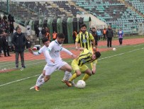 SAKARYASPOR - Derincespor-Sakaryaspor Maçından Gol Sesi Çıkmadı