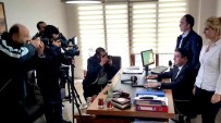 ALI AYDıNOĞLU - Edremit'te AK Partili Milletvekili Halkın Nabzını Tuttu