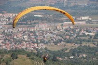 BALIK TUTMA - İnegöl'de Yamaç Paraşütü Kursu