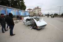 HAVA YASTIĞI - Konya'da Zincirleme Kaza Açıklaması 1 Ölü, 3 Yaralı