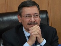 Melih Gökçek'ten Ankaragücü'ne 1,5 milyon liralık yardım