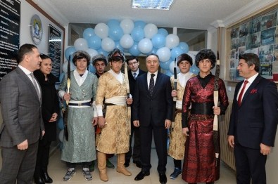 Vali Altıparmak; 'Terör, Terördür. Terör Hiç Kimseyi Şu Türk, Şu Kürt Diye Seçmez Ayırmaz'