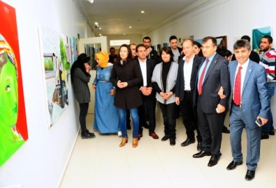 YYÜ'de Resim Sergisi