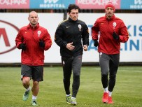 WESLEY SNEIJDER - Riekerink'li İlk İdmanda Umut Acısını Yüreğine Gömdü