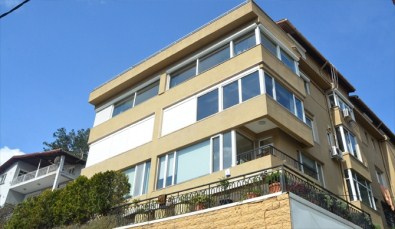 Ünlü Profesöre 1 Buçuk Milyon Liralık Gasp