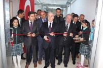 RECAİ KUTAN - Vali Kamçı Engelli Öğrencilere Spor Malzemesi Dağıttı