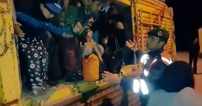 Kamyon Kasasında Umuda Yolculuk