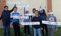 MODEL UÇAK KURSU - Model Uçak Yapmayı Öğreniyorlar