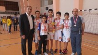 ENDÜSTRI MESLEK LISESI - Okullararası Küçükler Badminton İl Birinciliği Tamamlandı
