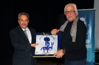 YAVUZ BAHADıROĞLU - Akşehir'de Yavuz Bahadıroğlu'dan Konferans