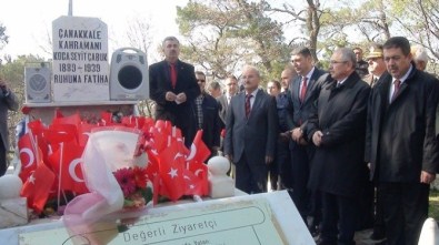 Çanakkale Kahramanı Koca Seyit Mezarı Başında Anıldı