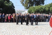 NIYAZI ULUGÖLGE - Çanakkale Zaferi'nin 101. Yılı Nedeniyle Foça'da Tören