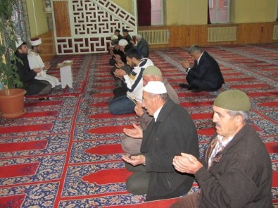 Hisarcık'ta Çanakkale Şehitleri İçin Sabah Namazında Dua Edildi