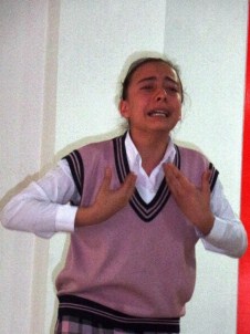 İstiklal Marşı'nı Ağlayarak Okudular