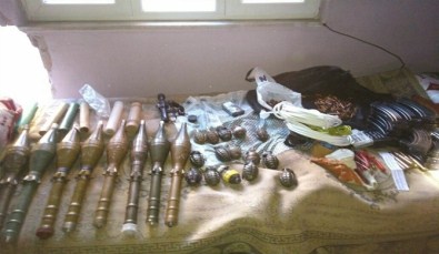 Operasyonda Çok Sayıda Mühimmat Bulundu